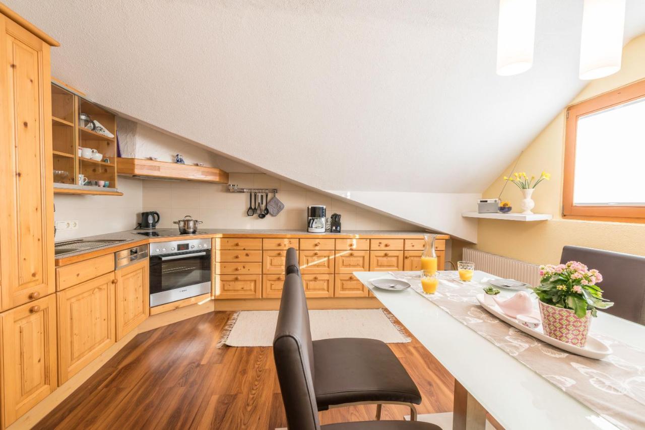 Apartment Hildegard Нойщифт им Щубайтал Екстериор снимка