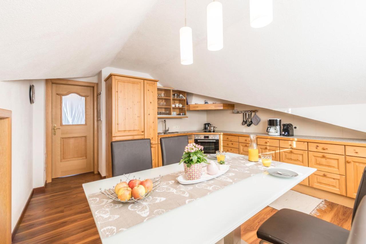 Apartment Hildegard Нойщифт им Щубайтал Екстериор снимка